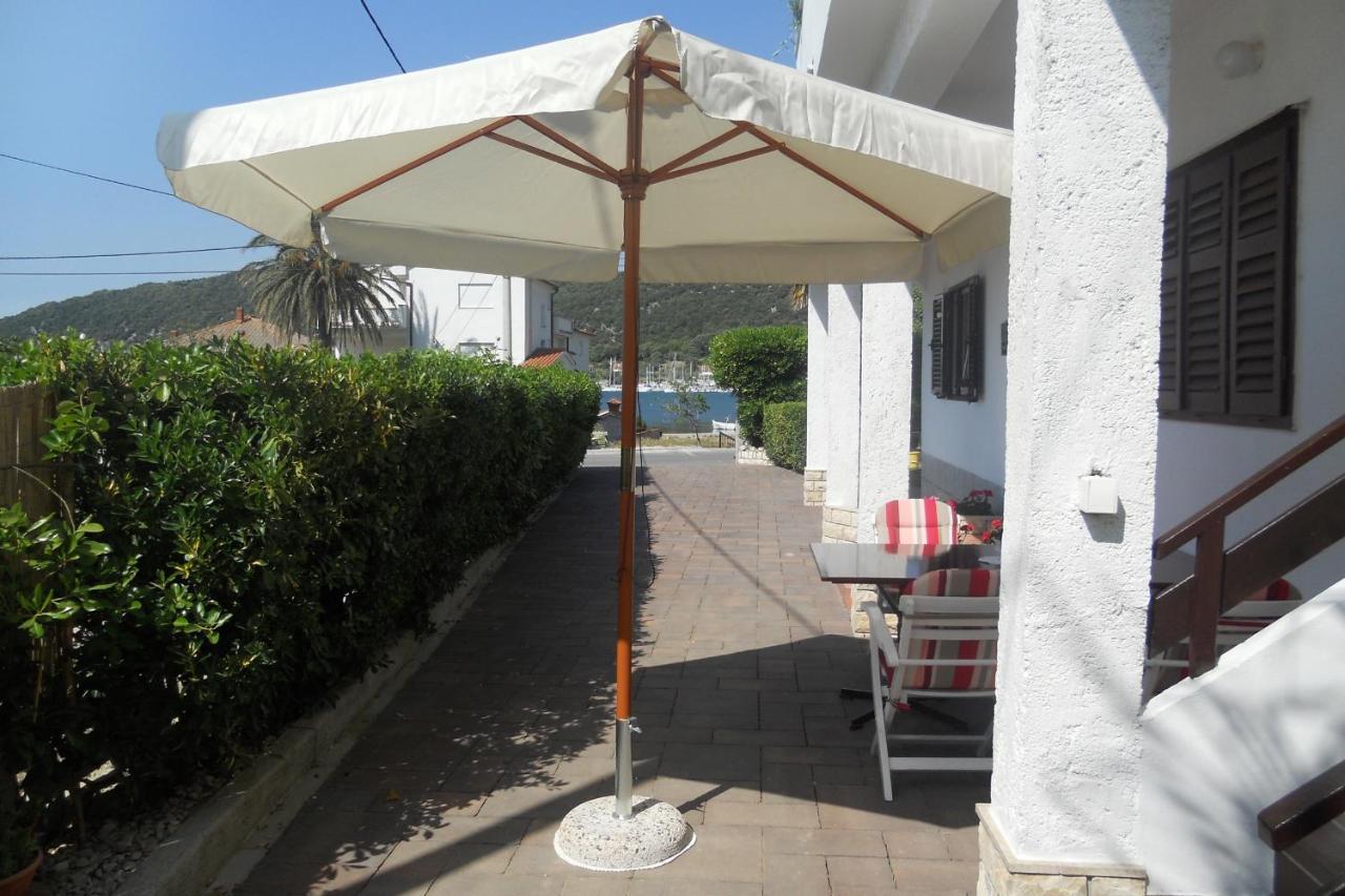 Apartment Supetarska Draga - Donja 5030A المظهر الخارجي الصورة