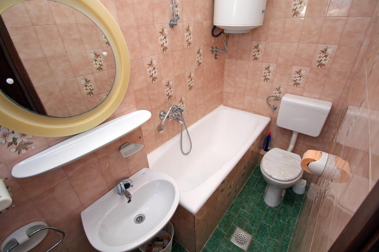 Apartment Supetarska Draga - Donja 5030A المظهر الخارجي الصورة